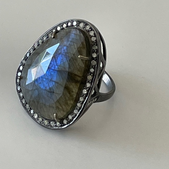 Boho Chic Labradorite Indian Ring - Picture 7 of 13